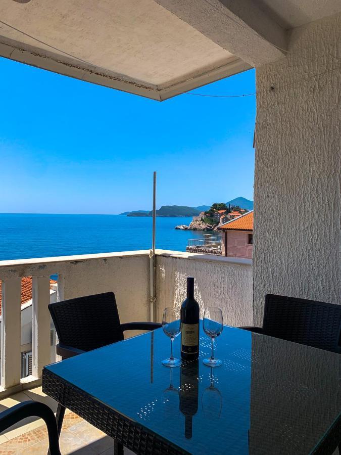Pine&Sea Beach Retreat Ilha Ilha Sveti Stefan Exterior foto