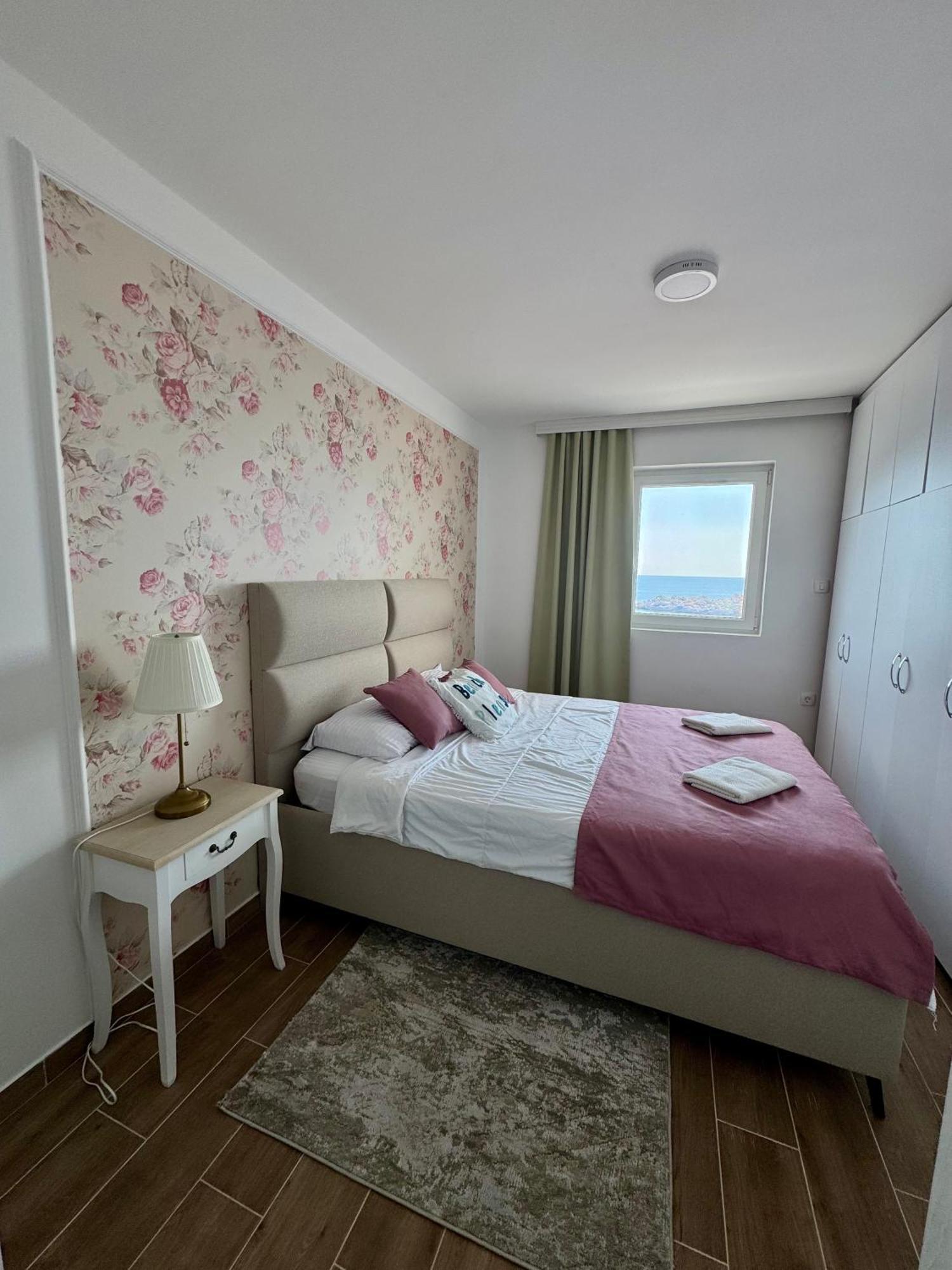 Pine&Sea Beach Retreat Ilha Ilha Sveti Stefan Exterior foto